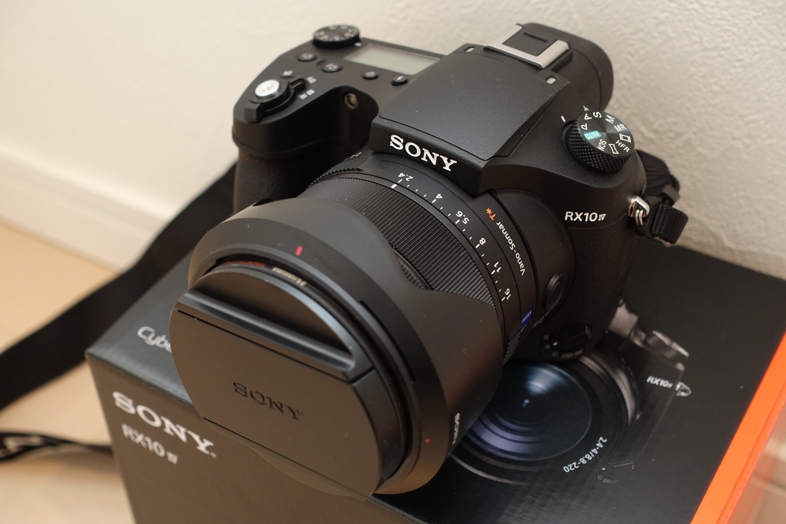 SONY DSC-RX10M4 レビュー